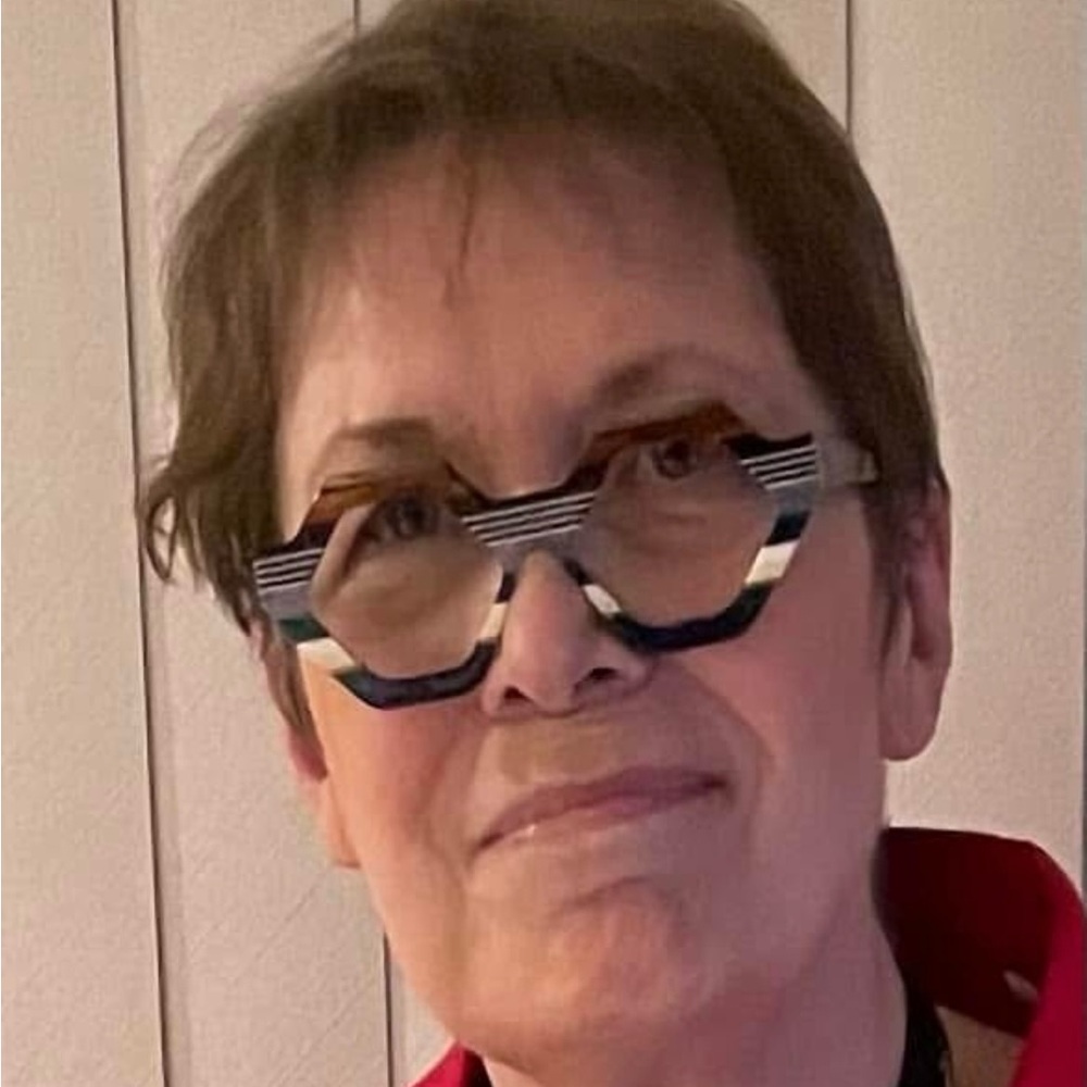 Meet your Posher, Rhonda